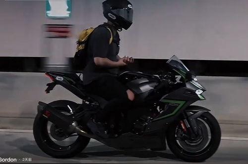 爆料机车博主视频大全最新,速度与激情的视觉盛宴 第1张 爆料机车博主视频大全最新,速度与激情的视觉盛宴 第1张